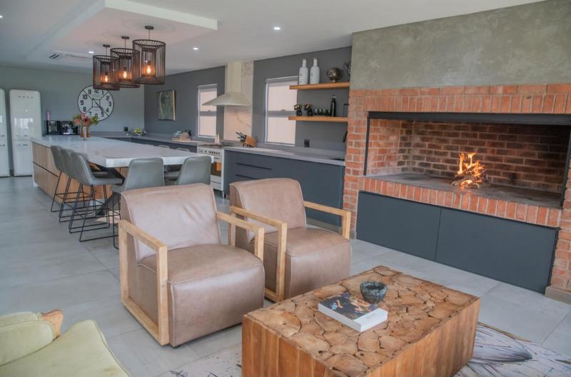 5 Bedroom Property for Sale in Heron Banks Golf Estate Free State